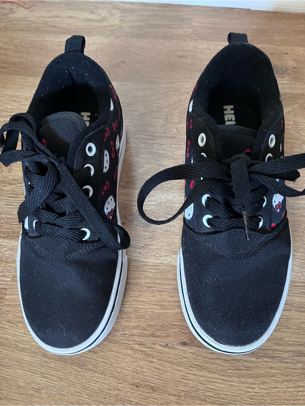 Heelys Hello Kitty Sneakers - Youth Size 3 (No Wheels)